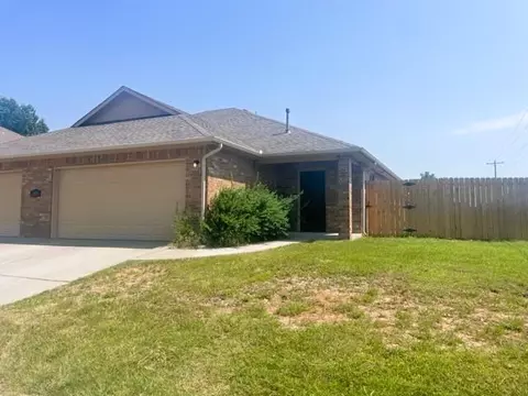 824 SW 151st St #A, Oklahoma City, OK 73170