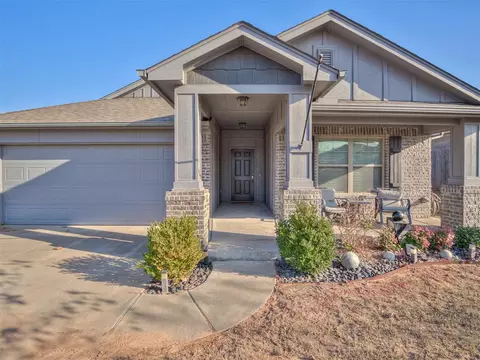 2204 Champoli Dr, Choctaw, OK 73020