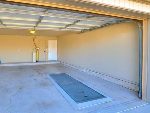 604 Manhattan Dr, Moore, OK 73160 photo 26