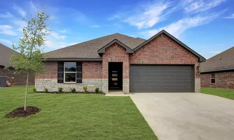 10333 NW 28th St, Yukon, OK 73099