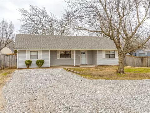 1356 S County Line Ave, Blanchard, OK 73010