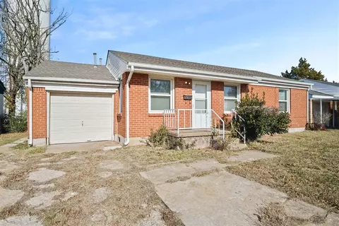 4305 SE 16th St, Del City, OK 73115