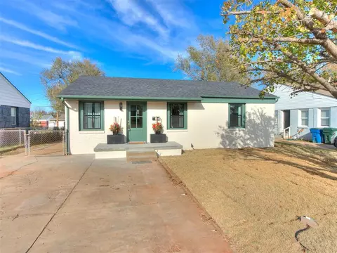 419 N Showalter Dr, Midwest City, OK 73110