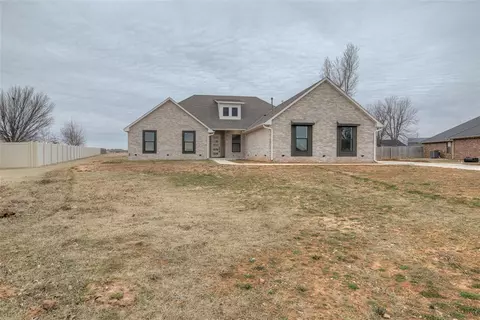 4110 Stardust Ln, Tuttle, OK 73089 photo 3