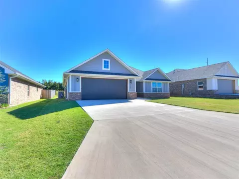 4523 Red Bird Rd, Shawnee, OK 74804