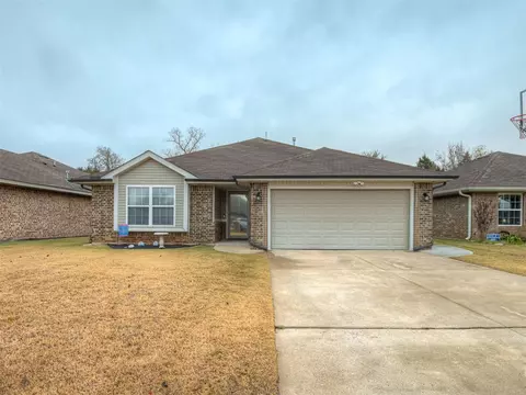 2026 Bradford Cir, Newcastle, OK 73065