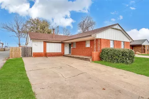 521 W Oklahoma Ave, Weatherford, OK 73096