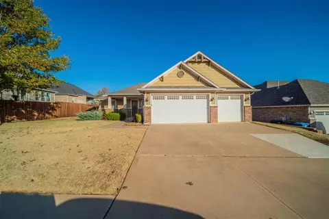 3001 Morning Mist Rd, Edmond, OK 73034
