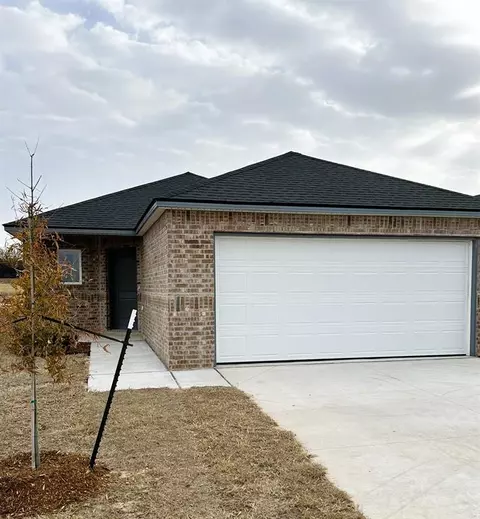 1036 Westbrook Blvd, Purcell, OK 73080