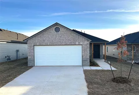 1212 Meadow Brook Dr, Purcell, OK 73080
