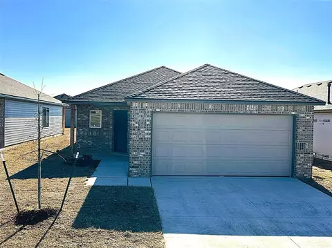 1216 Meadow Brook Dr, Purcell, OK 73080