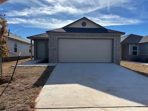 1205 Clydesdale Dr, Guthrie, OK 73044