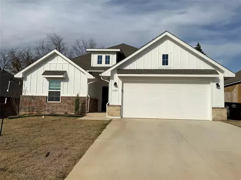 1103 Magnolia Dr, Noble, OK 73068