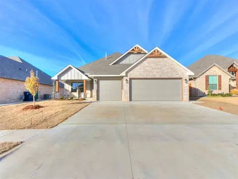 4701 Bermuda Dr, Mustang, OK 73064