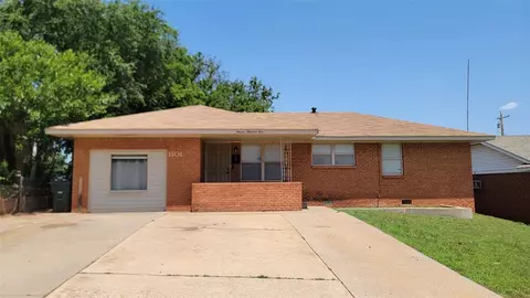 1101 S Wilson Ave, Clinton, OK 73601