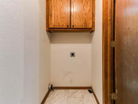 2005 Silver Fox Dr, Edmond, OK 73003 photo 29
