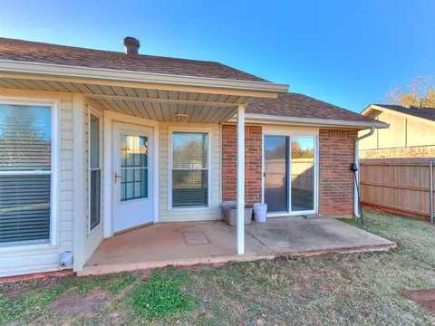 2005 Silver Fox Dr, Edmond, OK 73003 photo 30