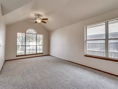 1036 SW 129th St, Moore, OK 73170 photo 6
