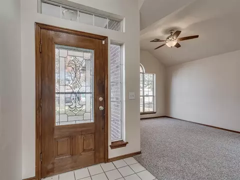 1036 SW 129th St, Moore, OK 73170 photo 5