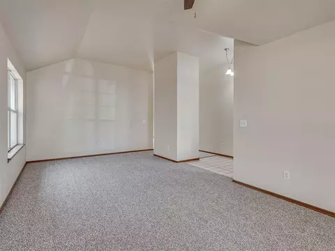 1036 SW 129th St, Moore, OK 73170 photo 8