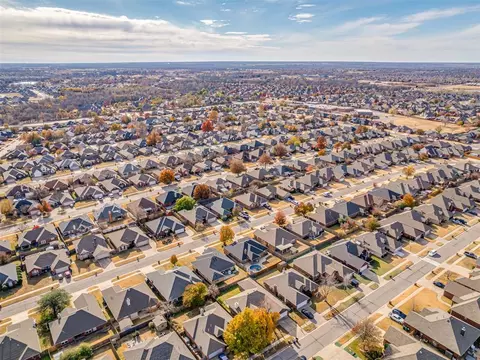 1036 SW 129th St, Moore, OK 73170 photo 39