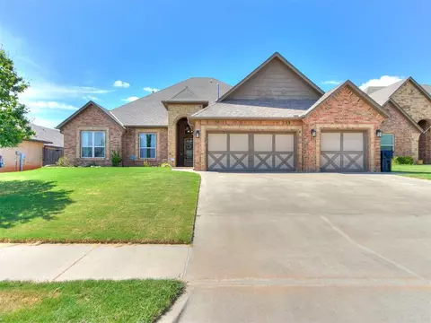 17501 Melville Ln, Edmond, OK 73012