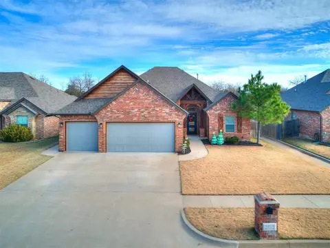 2512 Coles Creek Ln, Yukon, OK 73099
