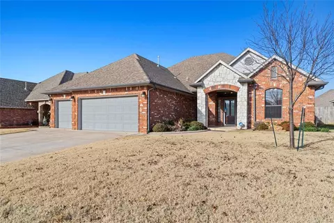 401 E Raleigh Ter, Mustang, OK 73064