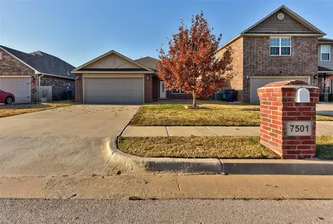 7501 Comrade Ln, Yukon, OK 73099