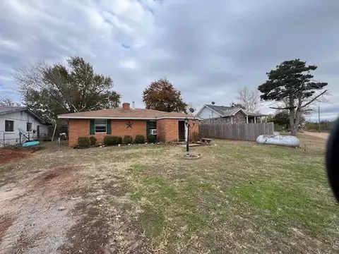 311 Steven Rd, Hydro, OK 73048 photo 2