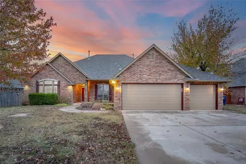 11504 Gateshead Dr, Oklahoma City, OK 73170