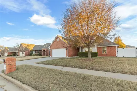 1202 SE 16th Pl, Newcastle, OK 73065