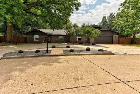 439 George L Cross Dr, Norman, OK 73069