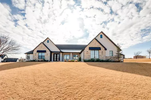 2464 Chapel Cir, Goldsby, OK 73093