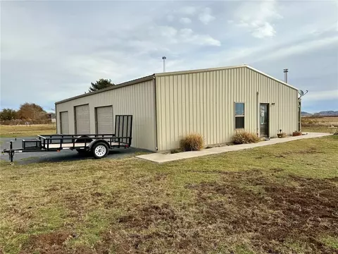 14522 N 2078 Pl, Lone Wolf, OK 73655