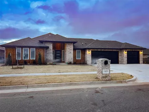 11025 SW 34th Ter, Yukon, OK 73099