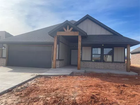 4809 Misty Wood Ln, Mustang, OK 73064