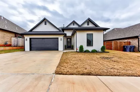 7204 NW 152nd St, Edmond, OK 73013