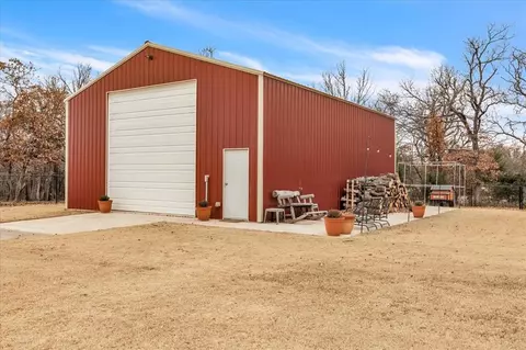 9409 Megans Way, Mcloud, OK 74851 photo 35