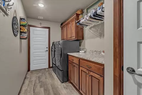 9409 Megans Way, Mcloud, OK 74851 photo 25