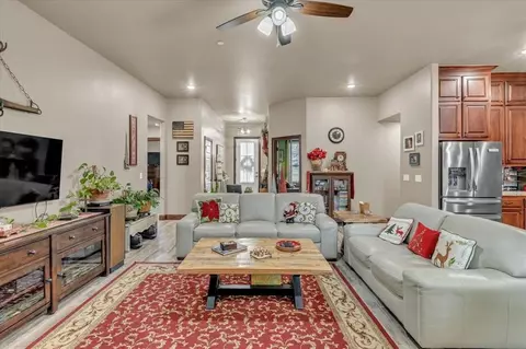 9409 Megans Way, Mcloud, OK 74851 photo 8