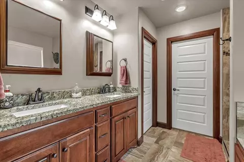 9409 Megans Way, Mcloud, OK 74851 photo 29