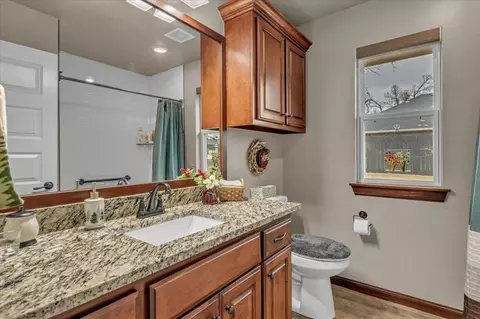 9409 Megans Way, Mcloud, OK 74851 photo 13
