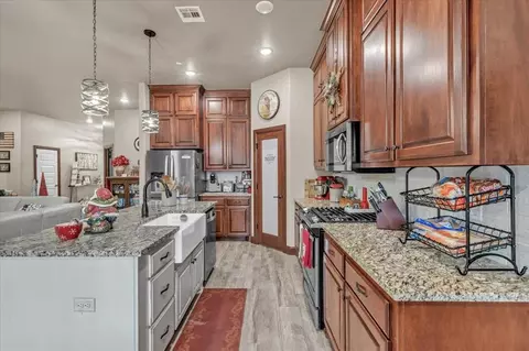 9409 Megans Way, Mcloud, OK 74851 photo 22