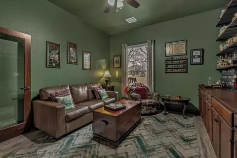 9409 Megans Way, Mcloud, OK 74851 photo 10