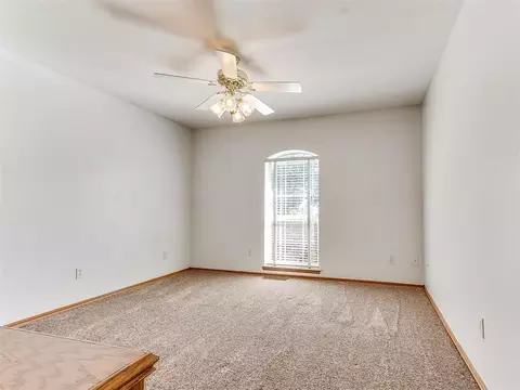 826 S Mustang Rd, Tuttle, OK 73089 photo 31