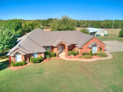 826 S Mustang Rd, Tuttle, OK 73089 photo 2