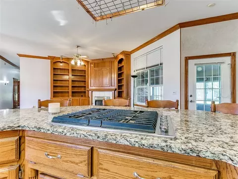 826 S Mustang Rd, Tuttle, OK 73089 photo 17