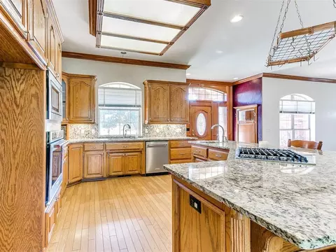 826 S Mustang Rd, Tuttle, OK 73089 photo 15
