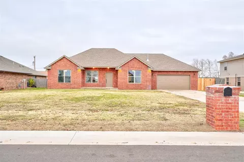 1008 N Eunice Ave, Newcastle, OK 73065